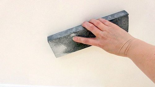 Как покрасить потолок: фото, видео покраски потолка своими руками
