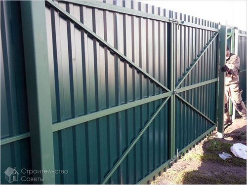 Как сделать ворота из профнастила - установка ворот из профнастила (+фото)