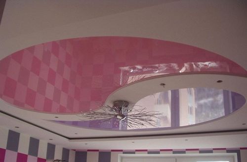 Комбинированные натяжные потолки фото: монтаж подвесных потолков вместе, красивая комбинация