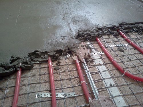Сколько сохнет стяжка пола? Как долго высыхает цементная и бетонная стяжка, сколько времени схватывается покрытие толщиной 5 и 10 см, сколько дней застывает раствор из пескобетона
