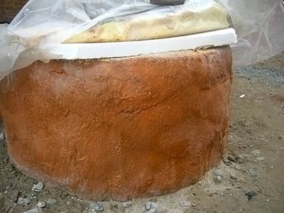 Как утеплить колодец: выбор утеплителя для бетонного колодца, использование пенополитстирольных полуколец