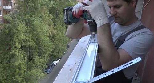 Алюминиевые окна на балкон - характеристики, монтаж своими руками