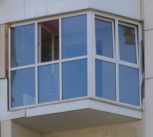Алюминиевые окна на балкон - характеристики, монтаж своими руками