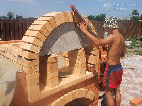 Барбекюшница из кирпича своими руками - строительство кирпичной барбекюшницы + фото, схемы (кирпич, раствор) Барбекюшница из кирпича своими руками - строительство кирпичной барбекюшницы + фото, схемы