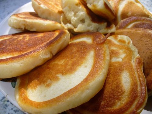 Быстрые оладьи на кефире: оладушки вкусные, рецепты как приготовить легкие с фото (кефир, оладушек, оладья) Быстрые оладьи на кефире: оладушки вкусные, рецепты как приготовить легкие с фото
