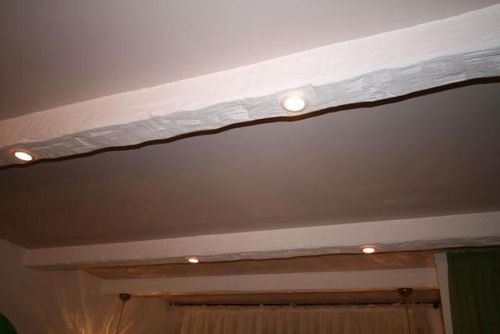 Декоративный брус для потолка - что это и как смонтировать?