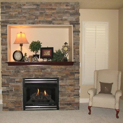 Декоративный камень в интерьере: 20 фото