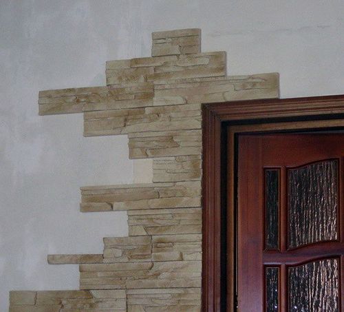 Декоративный камень в интерьере: 20 фото