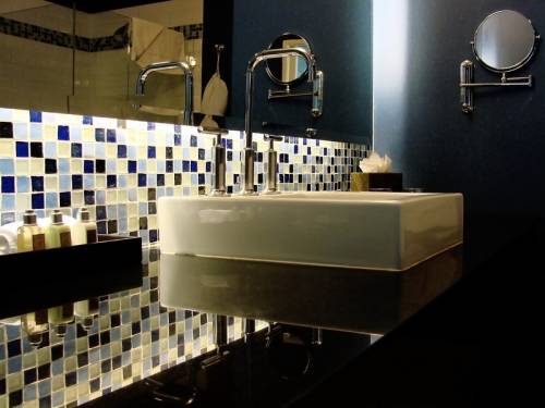 Дизайн ванной комнаты и туалета: пример оригинального совмещенного санузла в зd