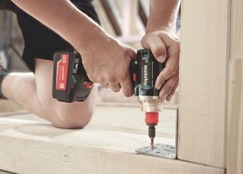 Дрель-шуруповерт Metabo bs 18 (Metabo, аккумулятор) Дрель-шуруповерт Metabo bs 18