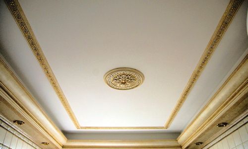 Двухуровневый потолок на кухне (70 фото): дизайнерский проект двухъярусного потолка (потолок, кухня, натяжной) Двухуровневый потолок на кухне (70 фото): дизайнерский проект двухъярусного потолка