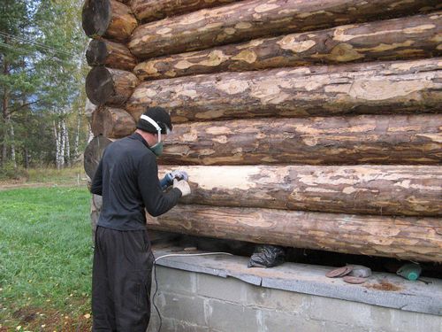 Фасадная краска по дереву для наружных работ - виды, технология покраски