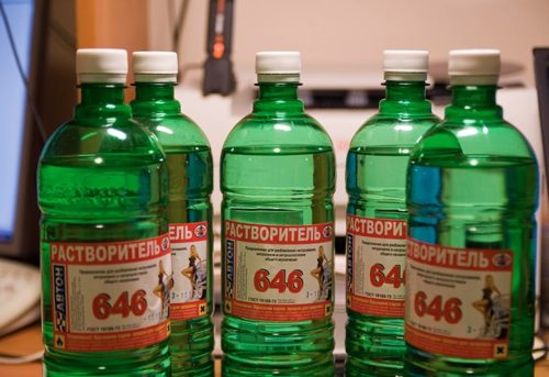Химический метод очистки стен от краски своими руками. Как почистить стены от старой краски при помощи смывок и растворителей (краска, стен) Химический метод очистки стен от краски своими руками. Как почистить стены от старой краски при помощи смывок и растворителей