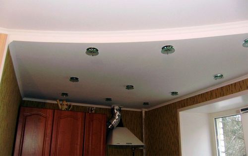 Инструкция о том, как сделать двухуровневый потолок и подсветку в нем