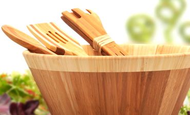 Интерьер кухни с бамбуковыми обоями: процесс их поклейки (фото и видео)