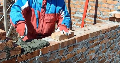 Как правильно класть кирпич - виды кладки и пошаговые инструкции (кирпич, кладка) Как правильно класть кирпич - виды кладки и пошаговые инструкции