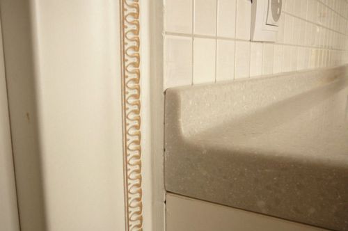 Как прикрепить плинтус к столешнице (плинтус, столешница) Как прикрепить плинтус к столешнице