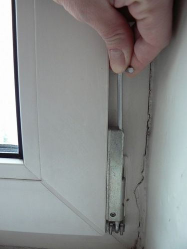 Как сделать дверь на балконе