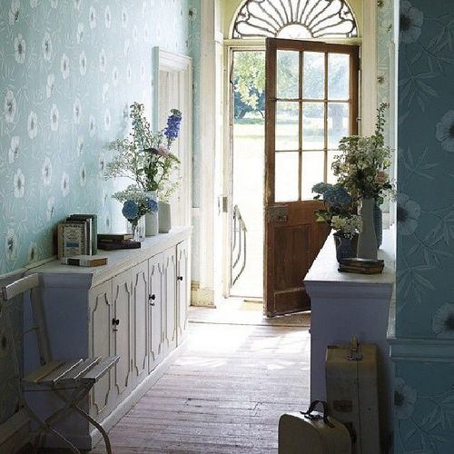 Какие обои выбрать для прихожей: фото