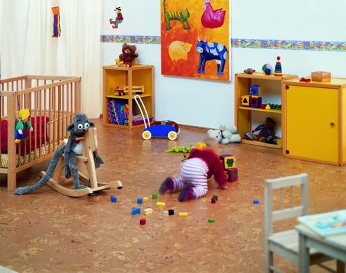 Какой положить пол в детской комнате: обзор