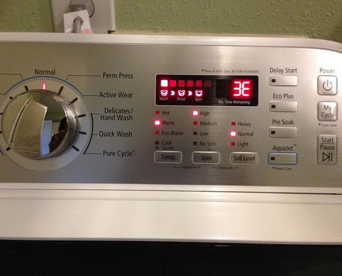 Коды ошибок стиральных машин Электролюкс: ошибка Е20 в Electrolux, Е10 в AEG, что делать, Занусси или Zanussi (ошибка, стиральный, машина) Коды ошибок стиральных машин Электролюкс: ошибка Е20 в Electrolux, Е10 в AEG, что делать, Занусси или Zanussi