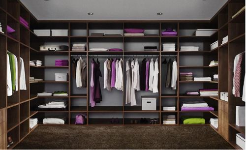 Комплектующие для гардеробной: оборудование и мебель, обустройство комнаты, фурнитура и скамья в комплексе