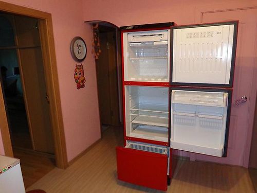 Красный холодильник (68 фото): дизайн и цвет в интерьере кухни (стоить, холодильник) Красный холодильник (68 фото): дизайн и цвет в интерьере кухни