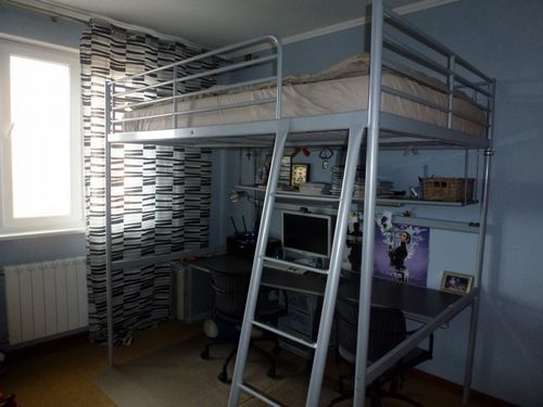 Кровать-чердак от Ikea (53 фото): модели с рабочей зоной внизу, оригинальные примеры в интерьере, отзывы (кровать, Ikea, спальный) Кровать-чердак от Ikea (53 фото): модели с рабочей зоной внизу, оригинальные примеры в интерьере, отзывы