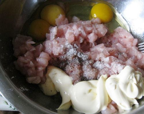 Куриные оладушки из филе курицы: оладьи с майонезом, рецепт рубленный, резанные с сыром, фото и как приготовить (куриный, оладья, фила) Куриные оладушки из филе курицы: оладьи с майонезом, рецепт рубленный, резанные с сыром, фото и как приготовить
