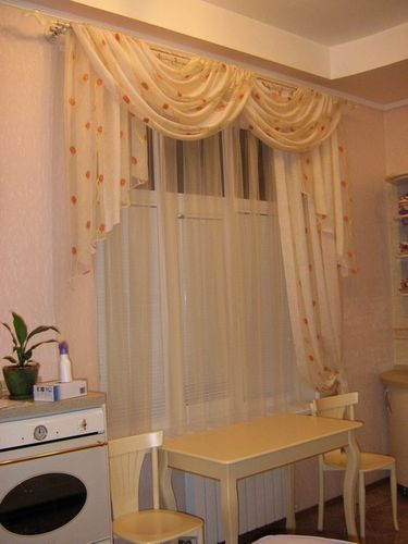 Ламбрекены для кухни (70 фото): для современных штор 2018 своими руками (ламбрекен, ткань, штора) Ламбрекены для кухни (70 фото): для современных штор 2018 своими руками