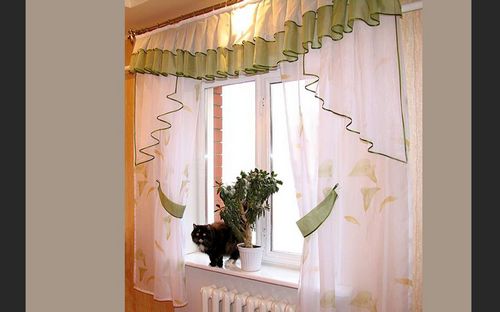 Ламбрекены для кухни (70 фото): для современных штор 2018 своими руками (ламбрекен, ткань, штора) Ламбрекены для кухни (70 фото): для современных штор 2018 своими руками