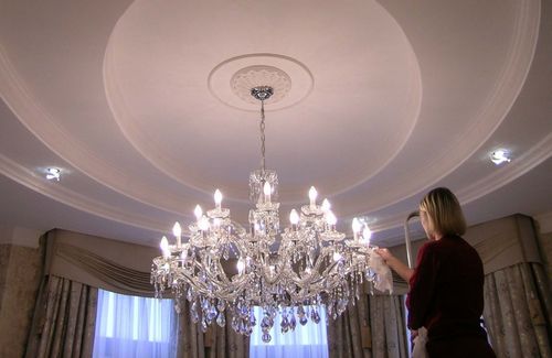 Люстры производства Гусь-Хрустальный: большие потолочные модели от знаменитого завода, хрусталь и другие материалы, отзывы о качестве (люстра, хрусталь) Люстры производства Гусь-Хрустальный: большие потолочные модели от знаменитого завода, хрусталь и другие материалы, отзывы о качестве