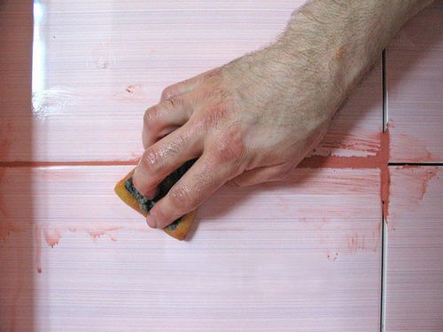 Монтаж плитки на деревянную поверхность. Технология укладки керамической плитки на деревянный пол. Реальность укладки плитки на деревянное покрытие. Все этапы монтажа.