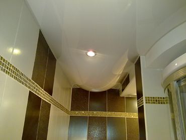 Натяжной потолок для ванной комнаты. Фотогаллерея. Дизайн потолка в ванной 