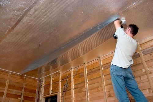 Пароизоляция для потолка в деревянном перекрытии: какой стороной укладывать пленку, как правильно, материалы и виды