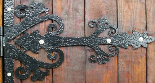 Петли для ворот: как правильно приварить кованые металлические изделия, регулируемые элементы для деревянных конструкций