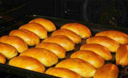 Пирожки с яблоками: выпечка в духовке, булочки с начинкой на скорую руку, жареные пирожки на сковороде, рецепт теста, фото, видео (яблоко, пирожок, тесто) Пирожки с яблоками: выпечка в духовке, булочки с начинкой на скорую руку, жареные пирожки на сковороде, рецепт теста, фото, видео
