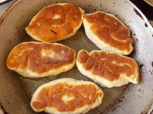 Пирожки жареные на сковороде рецепт с фото: начинки для пирожков, тесто на кефире, выпечка на сковороде, пирожки дрожжевые на газу, видео (пирожок, тесто, кефир) Пирожки жареные на сковороде рецепт с фото: начинки для пирожков, тесто на кефире, выпечка на сковороде, пирожки дрожжевые на газу, видео