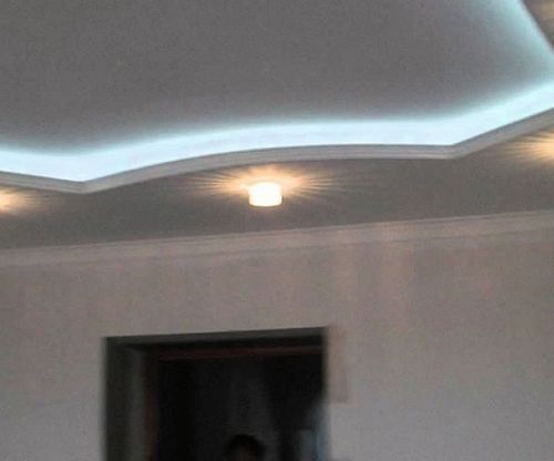 потолки с гипсокартона с подсветкой фото образцы