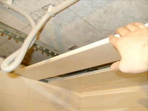 Потолок из панелей на кухне: отделка потолочным пластиком, своими руками, видео-инструкция, фото с подсказками