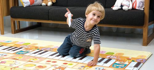 Детский коврик для ползания: если большой, то насколько