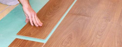 Как постелить ламинат на деревянный пол - четыре основных способа