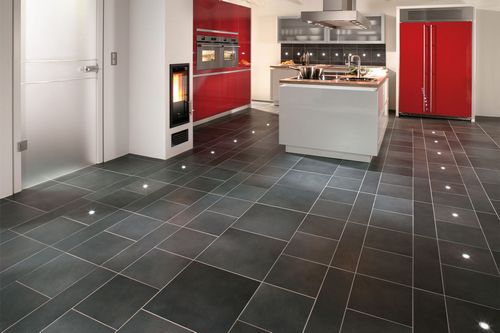 Плитка на пол для кухни и коридора керамическая: варианты укладки