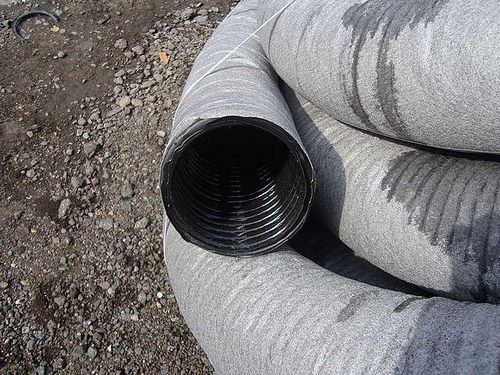 Проектирование и расчет ливневой канализации:минимальный уклон и глубина, нормы, методики