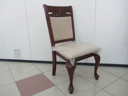 Разные виды деревянных стульев