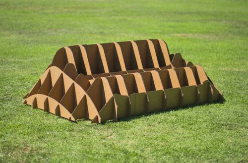 TERRA!: кресло, созданное из травы