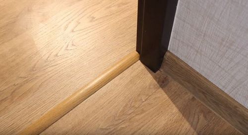 Установка порога межкомнатной двери: фото, видео инструкция (порог, дюбель) Установка порога межкомнатной двери: фото, видео инструкция
