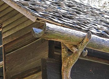 Водостоки для крыши: виды, материалы и варианты монтажа