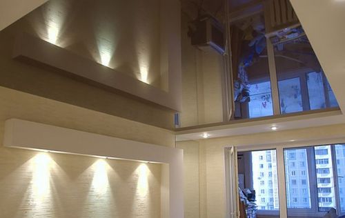 Светоотражающие потолки - варианты создания