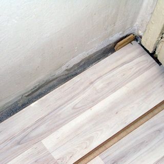 Технология укладки напольных покрытий: стяжка полов и монтаж своими руками с фото и видео (укладка, пол, покрытие) Технология укладки напольных покрытий: стяжка полов и монтаж своими руками с фото и видео